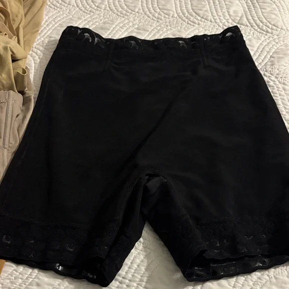 Women’s shapewear - Picture 3 of 7